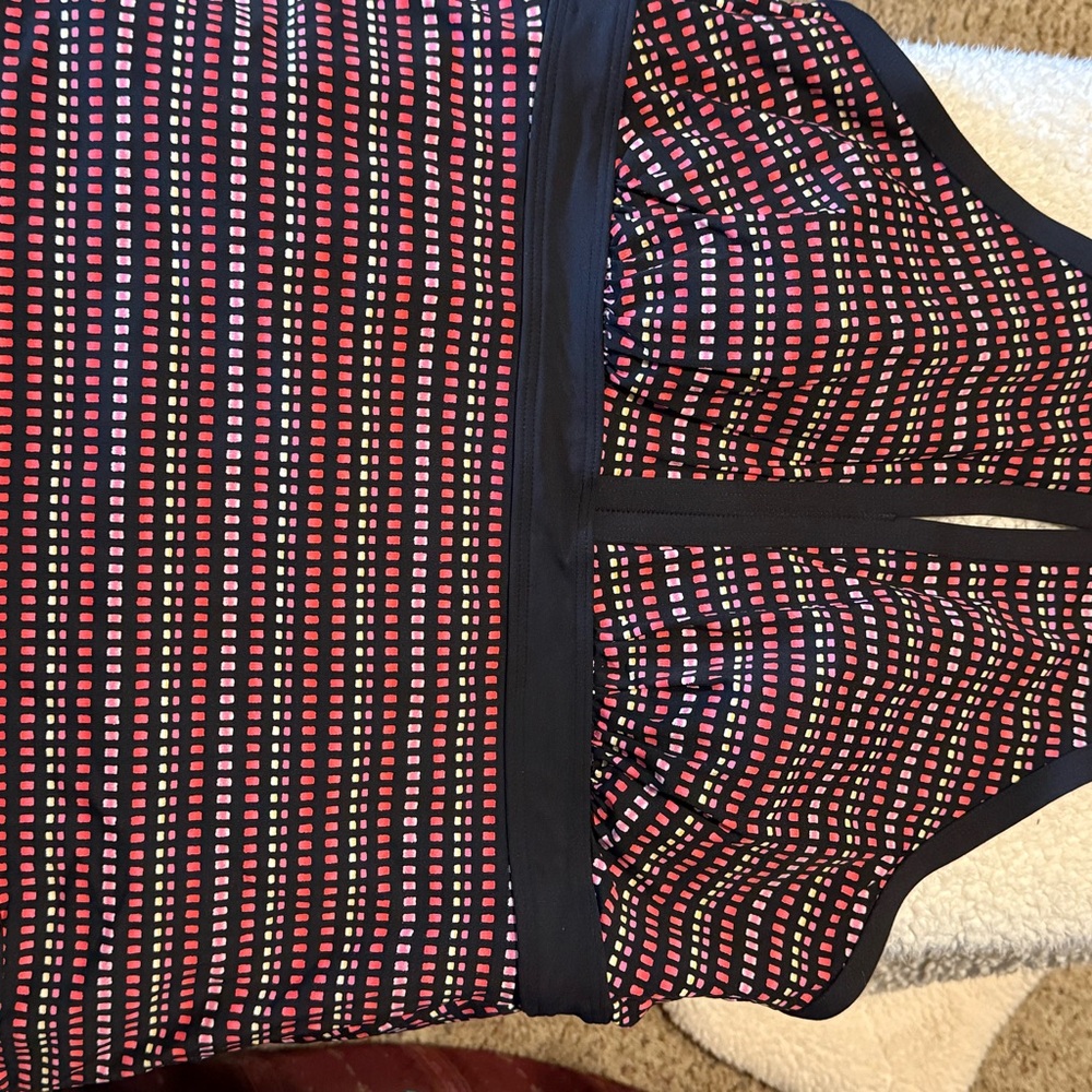 Lands' End Black and Red Tankini swim top